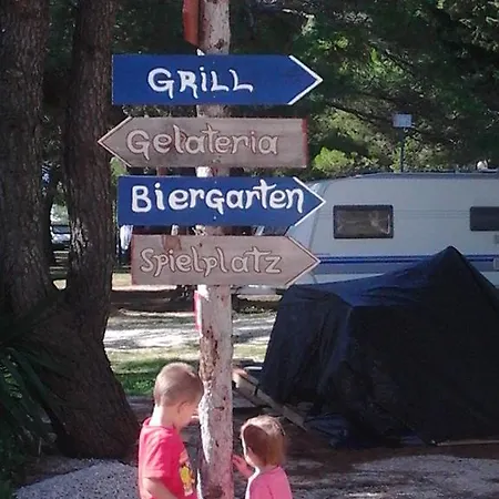 Mobilehome - Dalmacija Camp Üdülőpark Privlaka